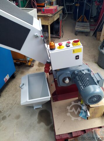 Plastic crusher Müller Maschinen SM 410 2025