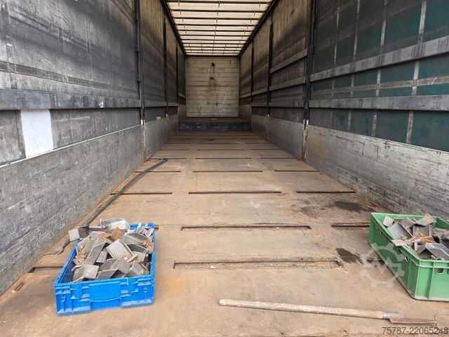Open semitrailer with tarp SCHWARZMÜLLER Jumbo mit Bordwänden und Schwanenhals