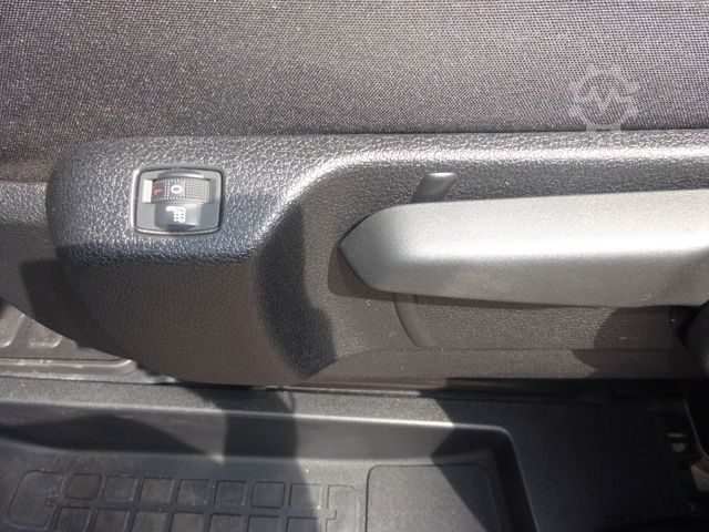 Panel van OPEL Vivaro Kasten 177PS Autm. XL Navi Winter