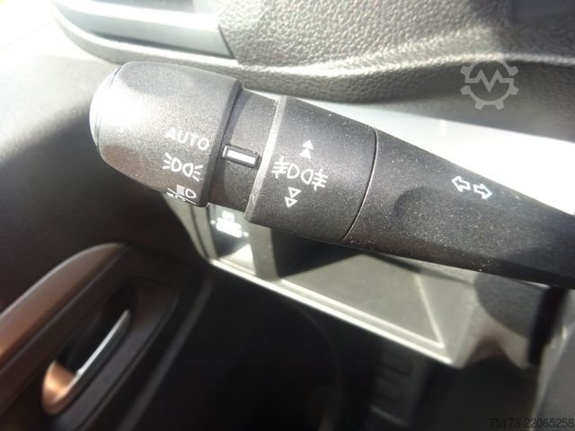 Panel van OPEL Vivaro Kasten 177PS Autm. XL Navi Winter