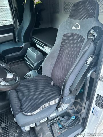 Standard tractor unit MAN TGX 18.480 BLS XLX / 2-Liegen