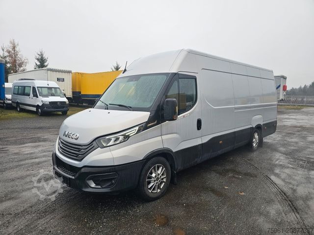 Transporter mit Koffer IVECO Daily 35S21 (35-210) Kastenwagen