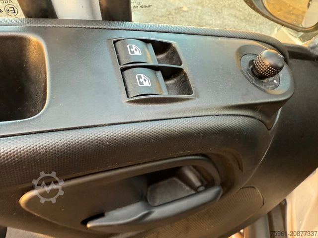 Transporter mit Koffer IVECO Daily 35S21 (35-210) Kastenwagen