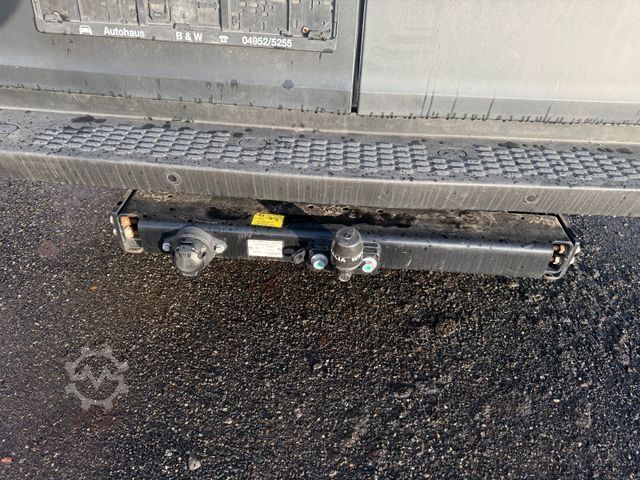 Transporter mit Koffer IVECO Daily 35S21 (35-210) Kastenwagen