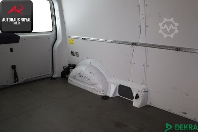 Panel van Volkswagen T6 Transporter T6.1 2.0 TDI KASTEN LANG 3 SITZE