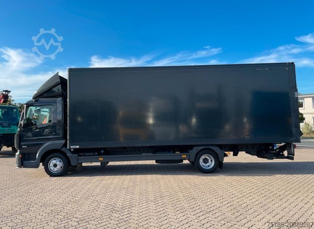 Box van MERCEDES-BENZ Atego 816 L/ 7.20m Koffer/ LBW/ AC/ Standhzg.