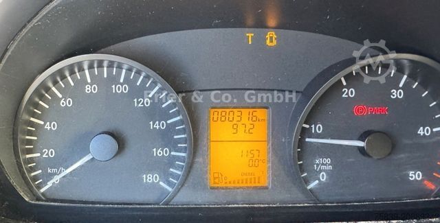 Transporter mit Koffer MERCEDES-BENZ Sprinter II 513, Koffer, LBW, 3 Sitze, 80