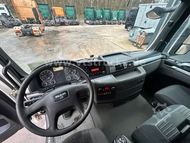 LKW mit Pritsche (offen) MAN TGS 26.320 6x2 Euro4 Pritsche + Terex Ladekran