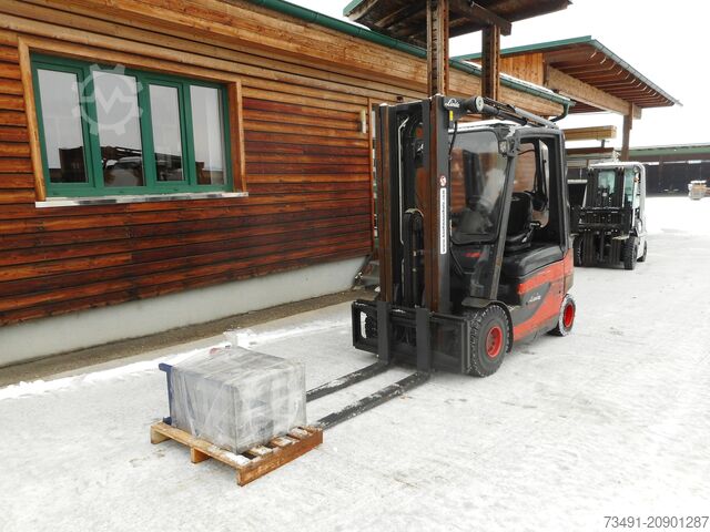 Gabelstapler Linde E25-01 Triplex ( Batt. 2022 )