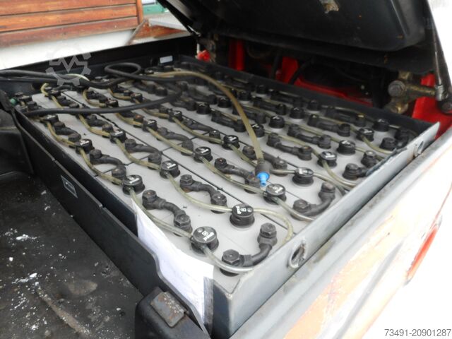 Gabelstapler Linde E25-01 Triplex ( Batt. 2022 )