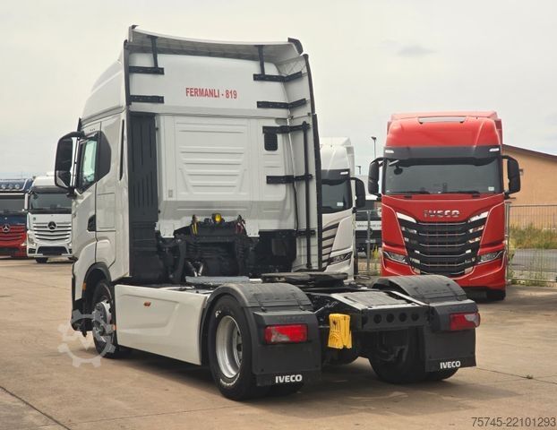 Standard tractor unit IVECO 530 S -WAY* RETARDER * STANDKLIMA * ACC