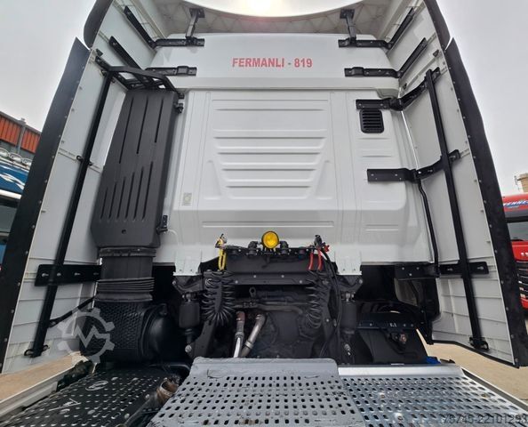 Standard tractor unit IVECO 530 S -WAY* RETARDER * STANDKLIMA * ACC
