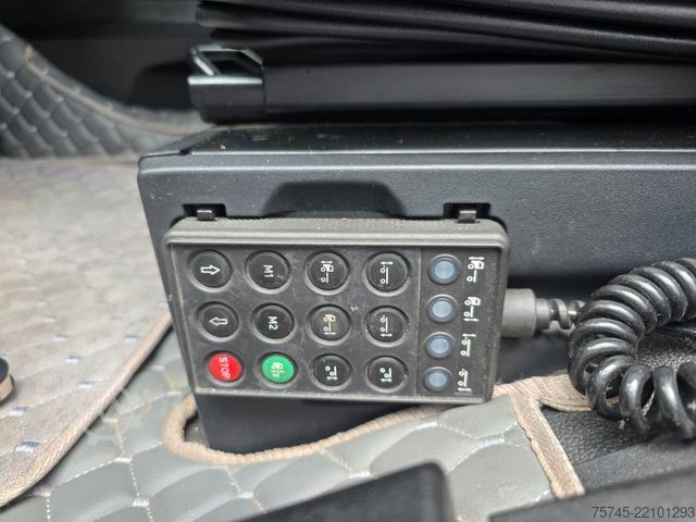 Standard tractor unit IVECO 530 S -WAY* RETARDER * STANDKLIMA * ACC