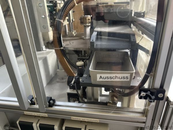 Injection molding machine  