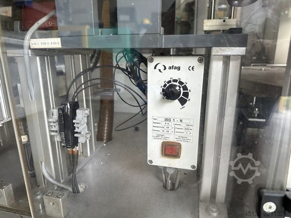 Injection molding machine  