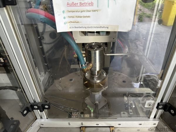 Injection molding machine  