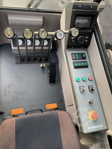 All-terrain crane Zoomlion QY25V51.5 25 TONS CRANE/KRAN/GRUA/KRAAN