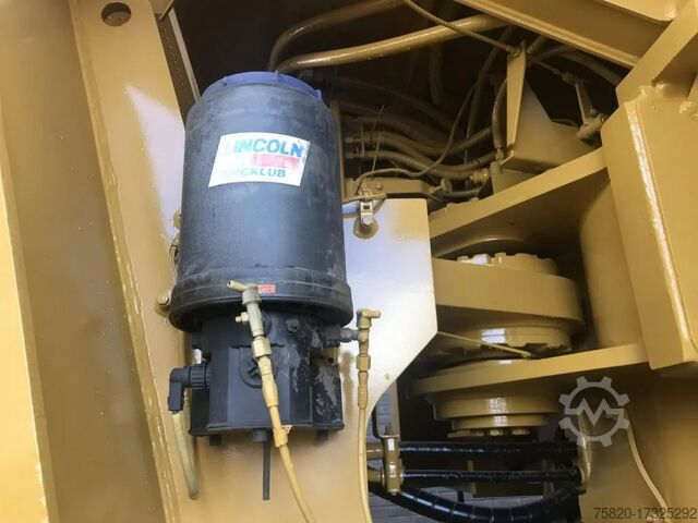 Levelling machine Caterpillar 844 WHEEL DOZER