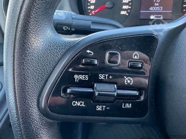 Kleinbus MERCEDES-BENZ Sprinter 519 CDI DoKa/Mixto Stdheiz AHK3,5to