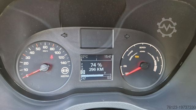 Minibus MERCEDES-BENZ Elektro  Heckniederflur Bestellfahrzeug