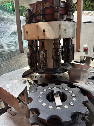Beverage production machine  10 Kopf