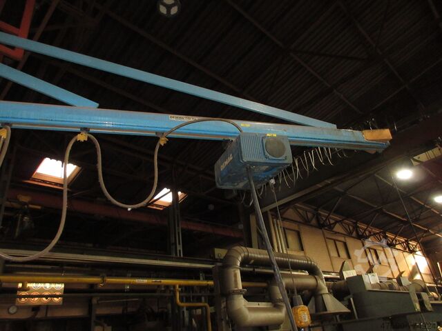 Column swing crane Cable Hoist Pfaff Kran Drehkran Hallenkran 3,5m Demag 250Kg 3,5m Druckluft Seilzug