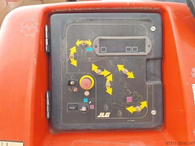 Telescopic boom lift JLG 460SJ