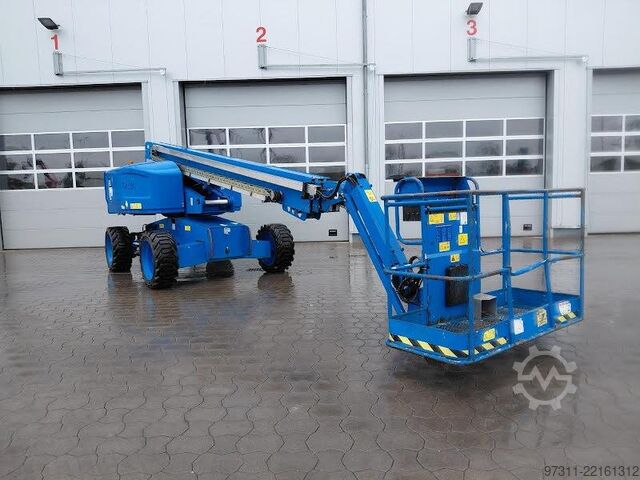 Telescopic boom lift Genie S-65