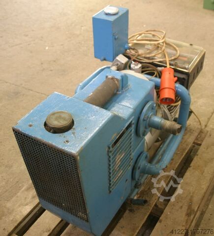 Vacuum pump 5.5 kW 160 m³/h HUCKEPACK Typ 429