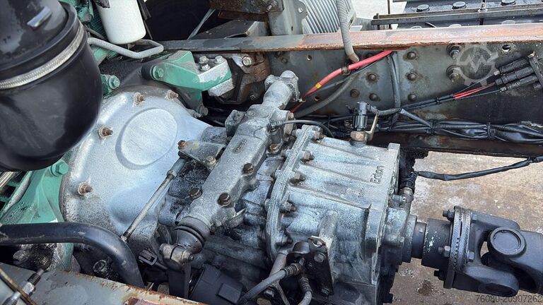 Chassis cab Volvo FL 220 (STEEL SUSP. / 10 BOLTS / 18 TONS / LONG...