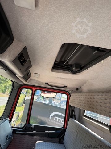Spezial-LKW MAN 17.232 4x4 KRAN SEILWINDE Kran und LKW