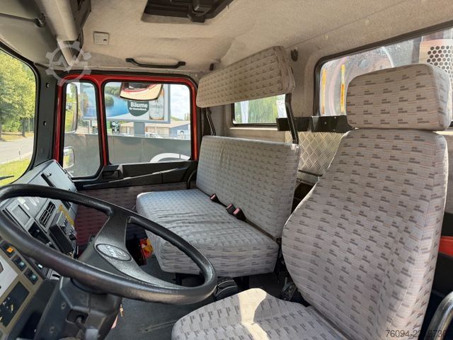 Autokran MAN 17.232 4x4 KRAN SEILWINDE Kran und LKW