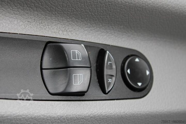 Refrigerator body van MERCEDES-BENZ Sprinter 310 ColdCar 3+3 Türen -33°C