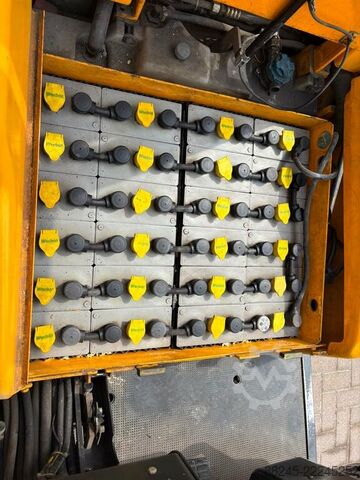 Elektrischer Gabelstapler Jungheinrich mit 3500 mm Hubhöhe JUNGHEINRICH EFG-DF-15