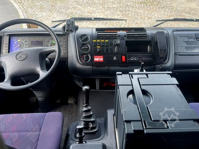 LKW mit Kofferaufbau Mercedes-Benz ATEGO 815 HLF 10 Löschfahrzeug Feuerwehr