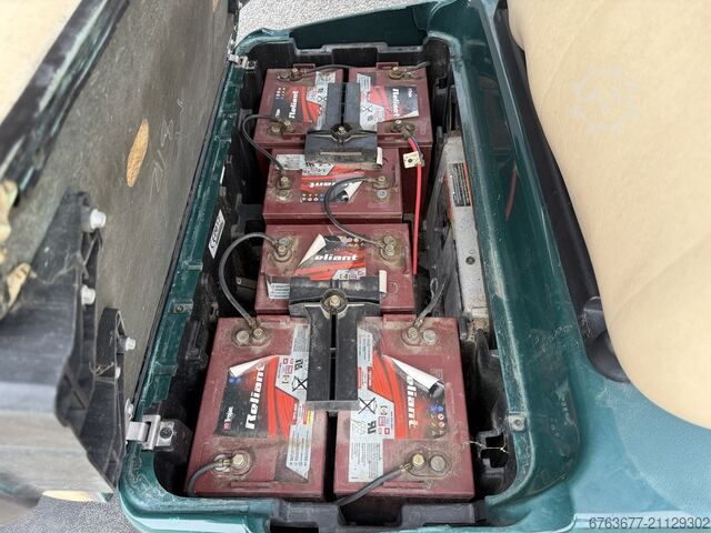 Golfcart CLUBCAR PRESEDENT, 2-Sitzer Golfwagen Baujahr 2017 mit Ladegerät CLUBCAR Golfcar CLUBCAR PRESEDENT 2 zitter Golfkar Golfcart 2017 Met Lader