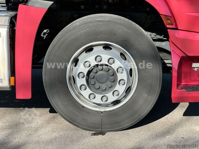 Truck chassis MERCEDES-BENZ Actros 2551 Big Space LED 6x2 Lenk+Lift