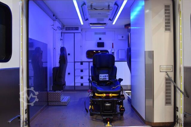 Ambulance Mercedes-Benz Sprinter RTW Rettungswagen