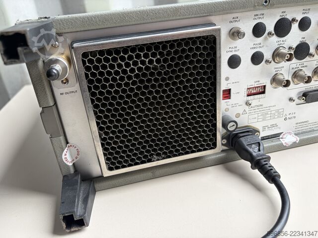Agilent 83651B 10 MHz – 50 GHz Synthesized Sweeper / RF Signal Generator Agilent 83651B 10 MHz – 50 GHz Synthesized Sweeper / Generator sygnałowy RF Agilent 83651B 10 MHz – 50 GHz Synthesized Sweeper / Generator sygnałowy RF