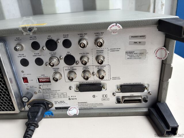 Agilent 83651B 10 MHz – 50 GHz Synthesized Sweeper / RF Signal Generator Agilent 83651B 10 MHz – 50 GHz Synthesized Sweeper / Generator sygnałowy RF Agilent 83651B 10 MHz – 50 GHz Synthesized Sweeper / Generator sygnałowy RF