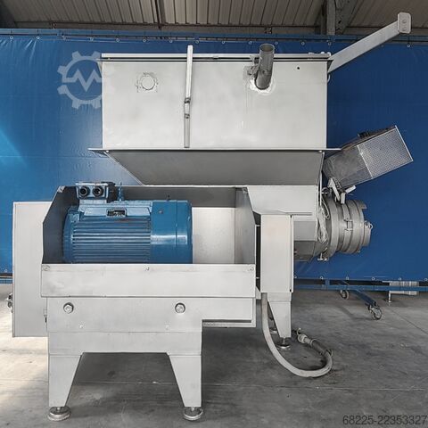 Meat processing machine GEA CFS Chunkmaster 400