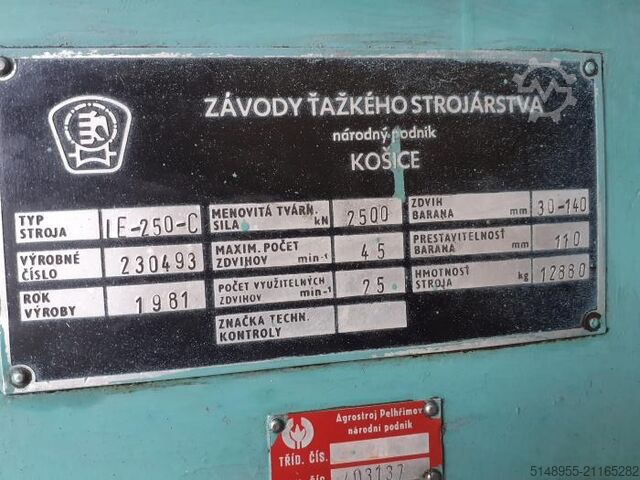 Exzenterpresse ZTS Kosice LE 250C