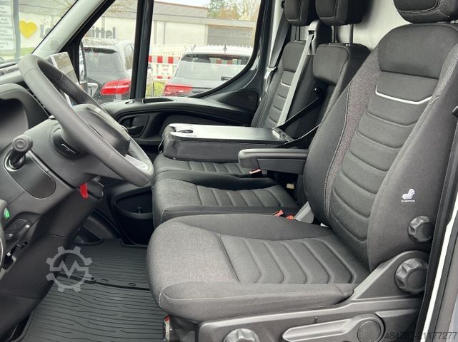 Box van IVECO Daily 35S18H Koffer LBW+ACC+LED+NAVI