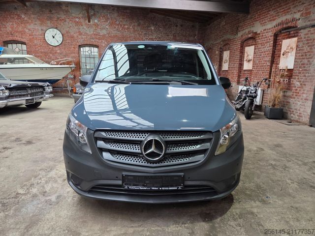 Kleinbus MERCEDES-BENZ Vito Kasten 114  Kamera Tempom. Klima PDC+H E6