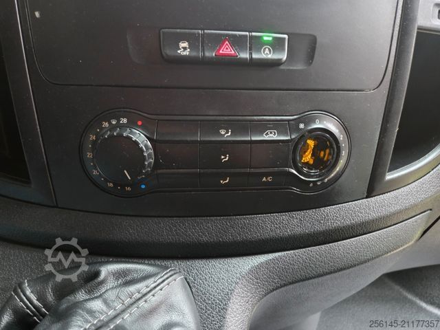 Kleinbus MERCEDES-BENZ Vito Kasten 114 Kamera Tempom. Klima PDC+H E6