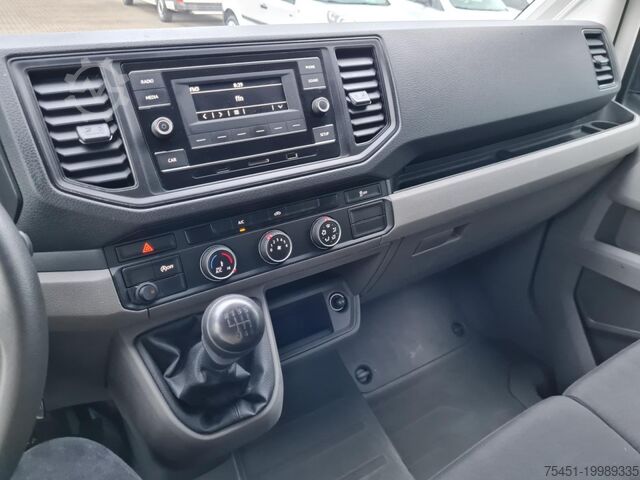 Pritschenwagen VW Crafter 35 Doka MR Pritsche AHK Klima 7 Sitzer