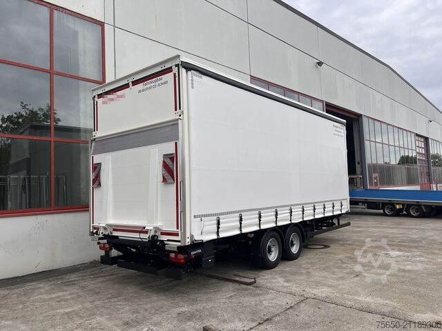 Anhänger mit Pritsche & Plane Möslein TPS 105 D-L  Planenanhänger, Ladebordwand + Durchladbar neuwertig