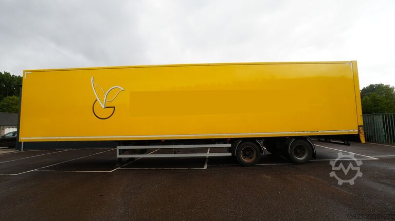 Suitcase Floor 2 axle closed box