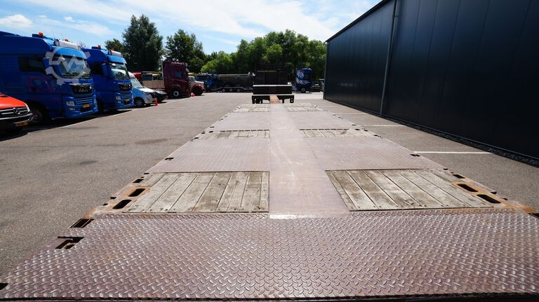 Semi low-loader Lintrailers 3 axle semi low loader extendable 650cm