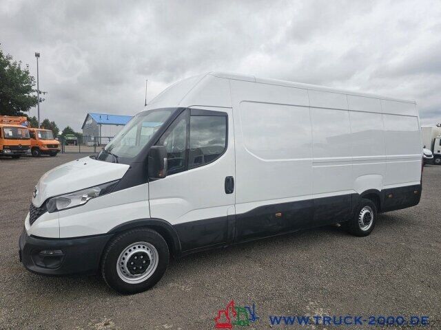 Kastenwagen Iveco Daily Maxi 35S14 Autom. Hoch & Lang 3 Sitze